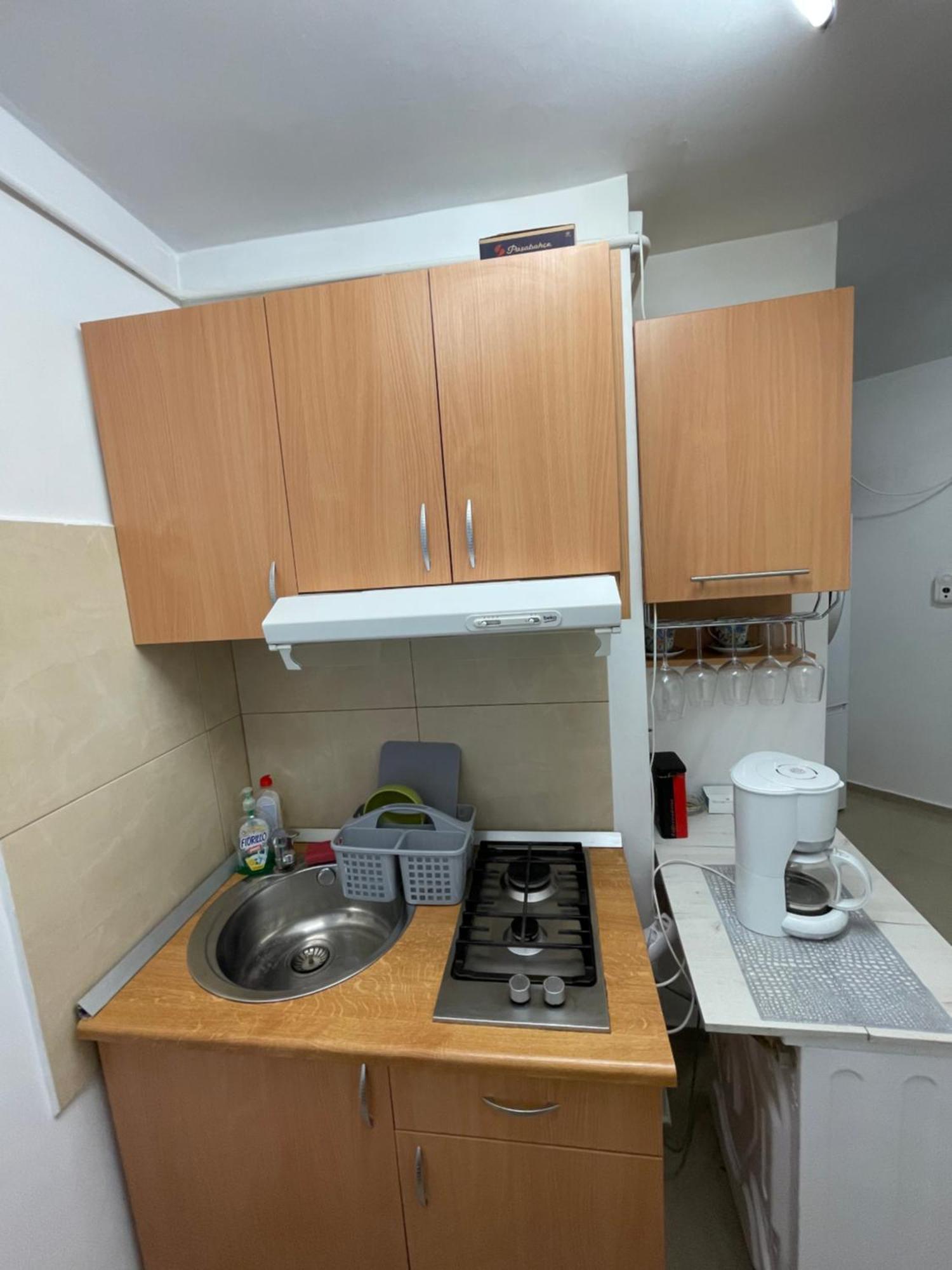 Nikolasstudiocenter Ploieşti Buitenkant foto